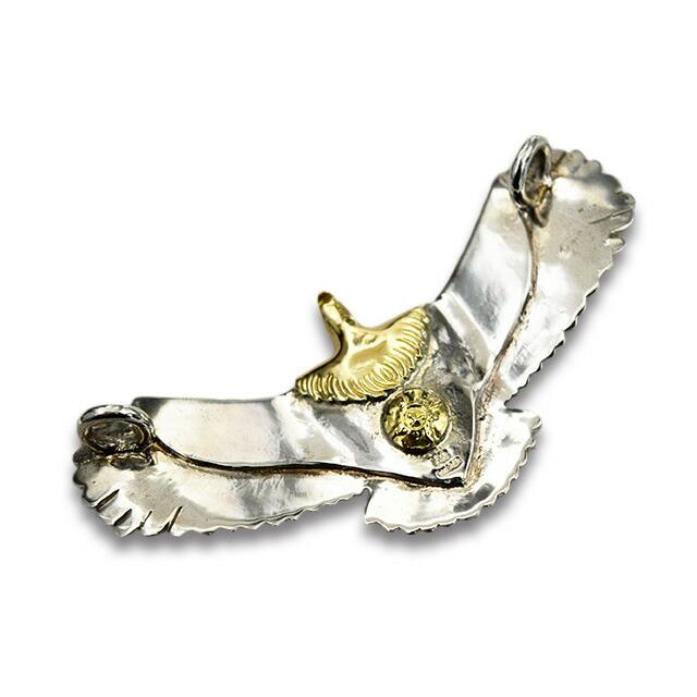 【FIRST ARROW's/ファーストアローズ】「Medium Eagle with Turquoise/ターコイズ付きミディアムイーグル」(P-510)(ネイティブ/アクセサリー/ウルフパック)の画像