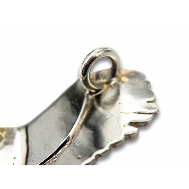 【FIRST ARROW's/ファーストアローズ】「Medium Eagle with Turquoise/ターコイズ付きミディアムイーグル」(P-510)(ネイティブ/アクセサリー/ウルフパック)の画像