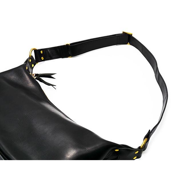 全3色【INCEPTION/インセプション】「Chromexcel Leather Banana Bag