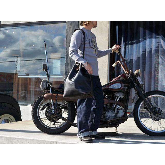 全2色【vasco/ヴァスコ】「Leather Mail Purse Bag”Large”/レザー