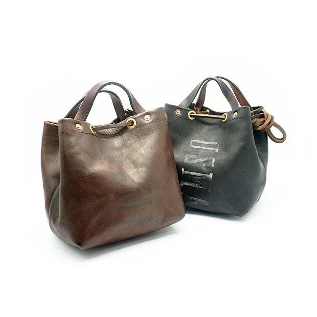 全2色【vasco/ヴァスコ】「Leather Mailman Purse Bag”Small