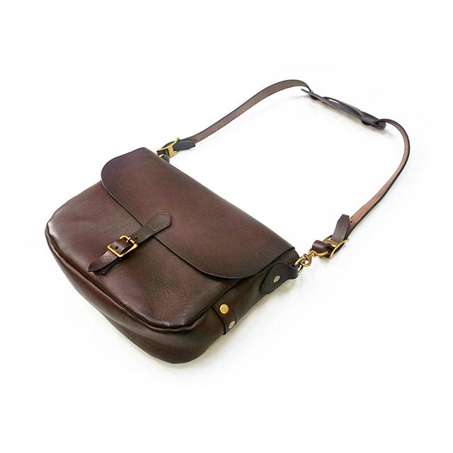 全2色【vasco/ヴァスコ】「Leather Postman Shoulder Bag”Regular