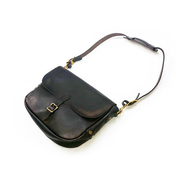 全2色【vasco/ヴァスコ】「Leather Postman Shoulder Bag”Regular