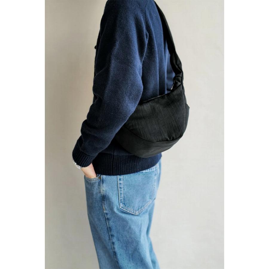 ITTI（イッチ） ANNIE PUFFER MINI MOON BAG / CERATOBRIGHT アニー