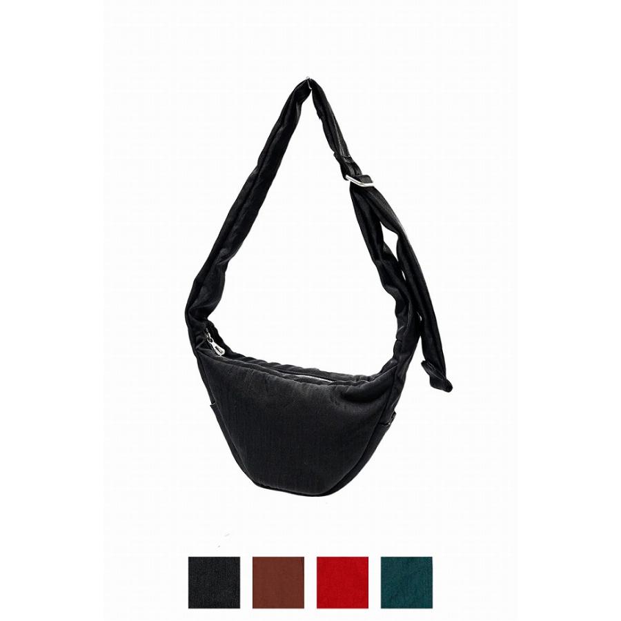 iTTi ANNIE PUFFER MINI MOON BAG 美品 ITTI（イッチ） ANNIE PUFFER MINI MOON BAG / CERATOBRIGHT アニー