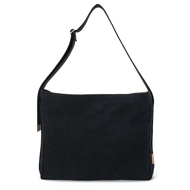 【未使用品】Hender Scheme エンダースキーマ square bag Hender Scheme / エンダースキーマ | square zip purse - Black | 通販