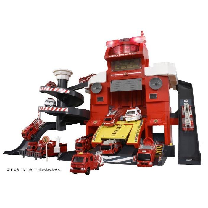 トミカ 無線でピピッと出動指令! 変形ファイヤーステーション「初回