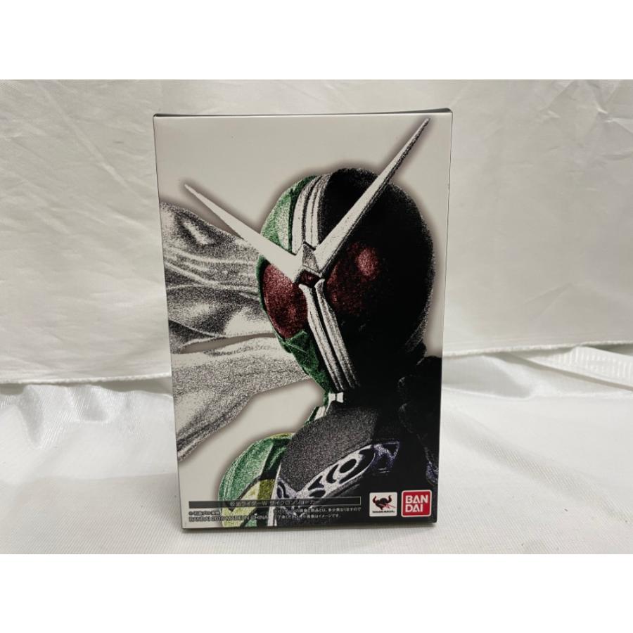中古】【開封品】S.H.Figuarts 仮面ライダーW サイクロンジョーカー(真