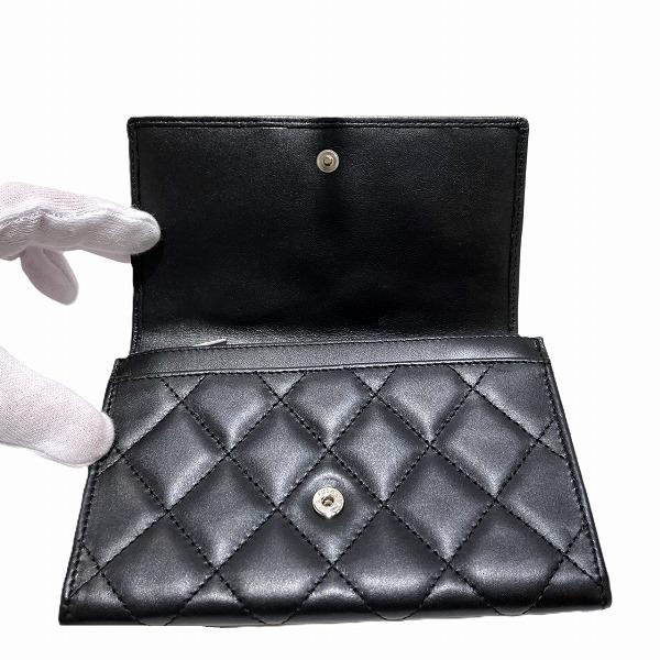 シャネル CHANEL カンボン A26722 マトラッセ ココマーク ラムスキン 10番台 2つ折り財布 レディース 中古の画像