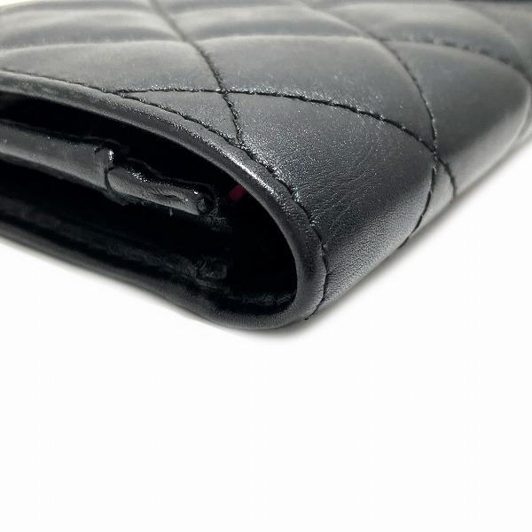 シャネル CHANEL カンボン A26722 マトラッセ ココマーク ラムスキン 10番台 2つ折り財布 レディース 中古の画像
