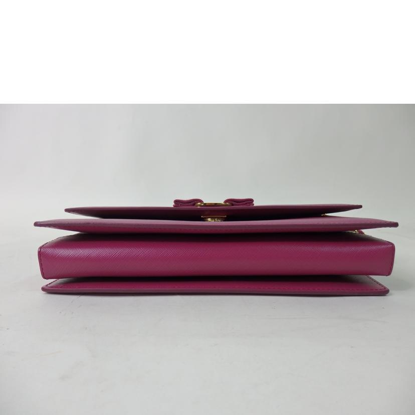 サルヴァトーレ・フェラガモ チェーンショルダーバッグ GINNY ヴァラリボン レザー 21E480 Ferragamo FERRAGAMO - サルヴァトーレ・フェラガモ チェーンショルダーバッグ