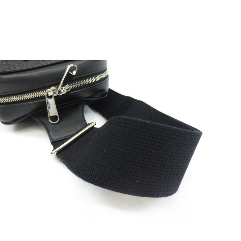 GUCCI（グッチ） グッチ/クロスボディバッグ/GGシマ/523234/520***/A
