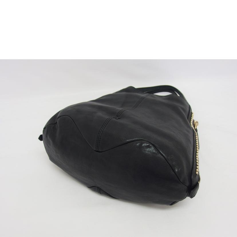 GIVENCHY（ジバンシィ） ジバンシー レザーショルダーバッグ スタッズ