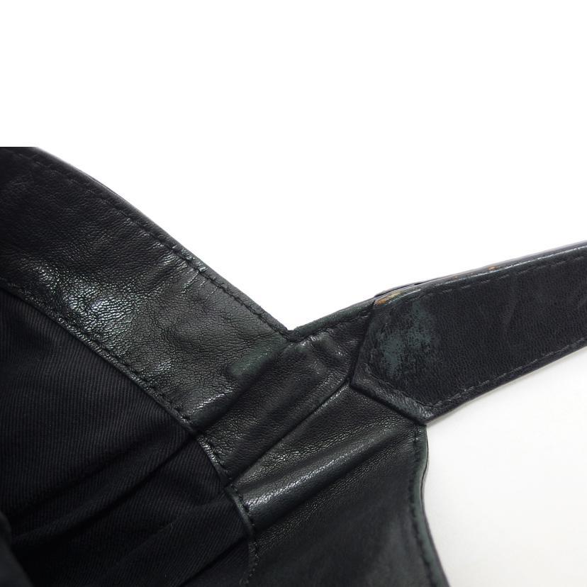 GIVENCHY（ジバンシィ） ジバンシー レザーショルダーバッグ スタッズ
