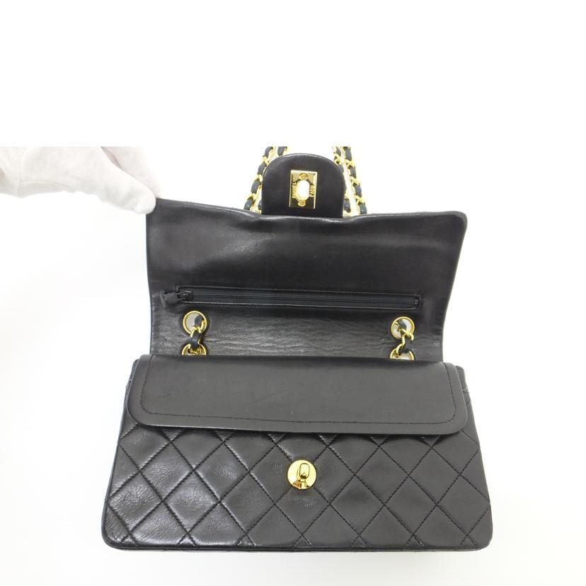 CHANEL シャネル/マトラッセ23ダブルフラップチェーンショルダー/ラムスキン/A01113/138****/シャネル/ABランク/88【中古】 楽天市場】CHANEL シャネル/マトラッセ23ダブルフラップチェーン