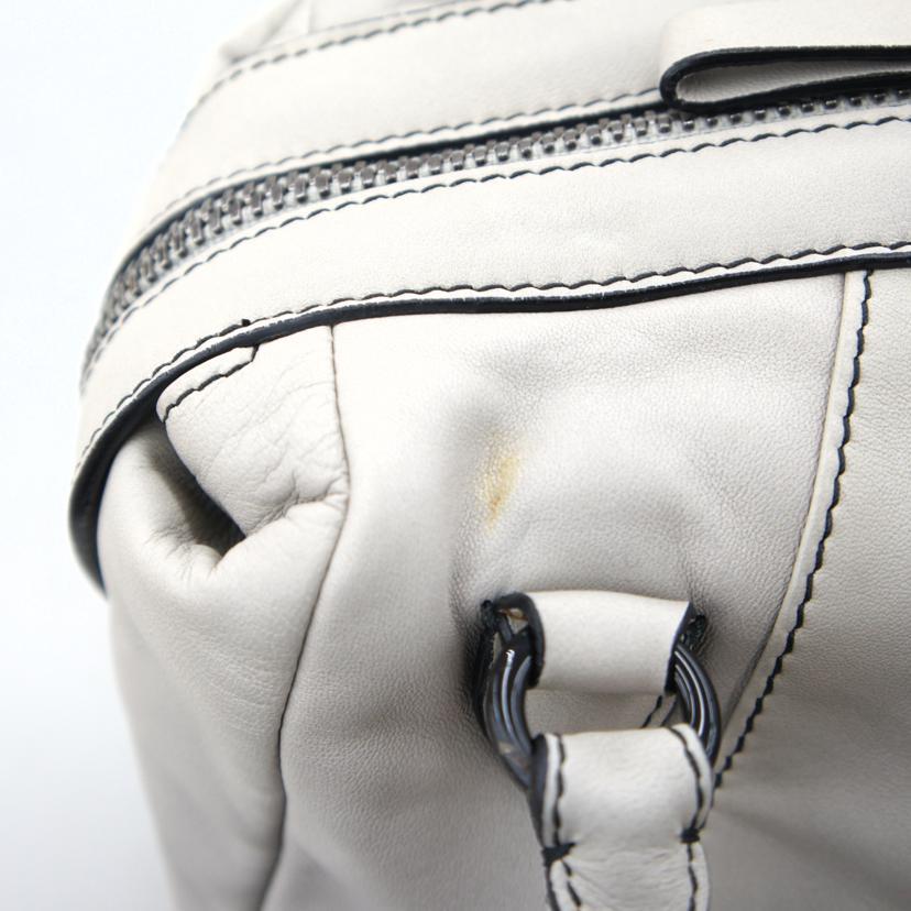 VALENTINO GARAVANI バレンチノガラヴァーニ/レザーハンドバッグ  