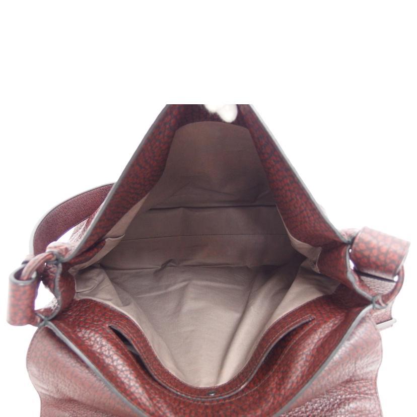BOTTEGA VENETA（ボッテガ・ヴェネタ） <br>BOTTEGA VENETA ショルダー