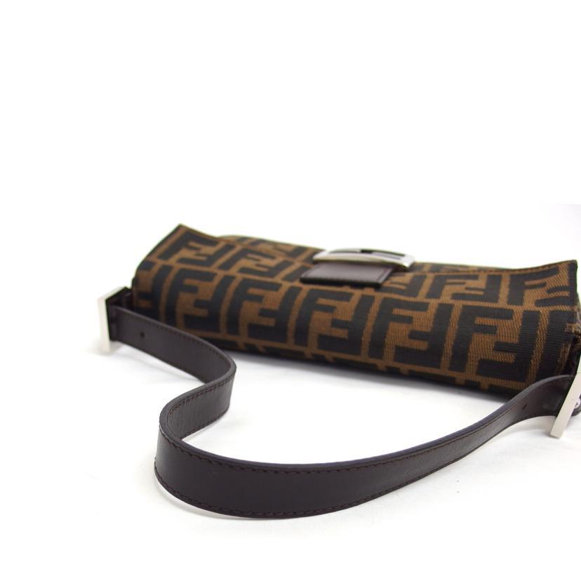 FENDI フェンディ ワンショルダーバッグ/ズッカ マンマバケット/ブラウン/222826424/008/ブランドバック/Aランク/04【中古】 フェンディ FENDI ズッカ マンマ ワンショルダーバッグ ブラウン