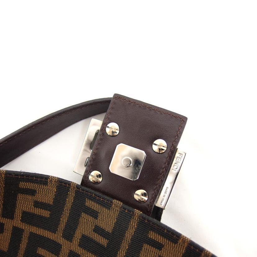 FENDI フェンディ ワンショルダーバッグ/ズッカ マンマバケット/ブラウン/222826424/008/ブランドバック/Aランク/04【中古】 フェンディ FENDI ズッカ マンマ ワンショルダーバッグ ブラウン