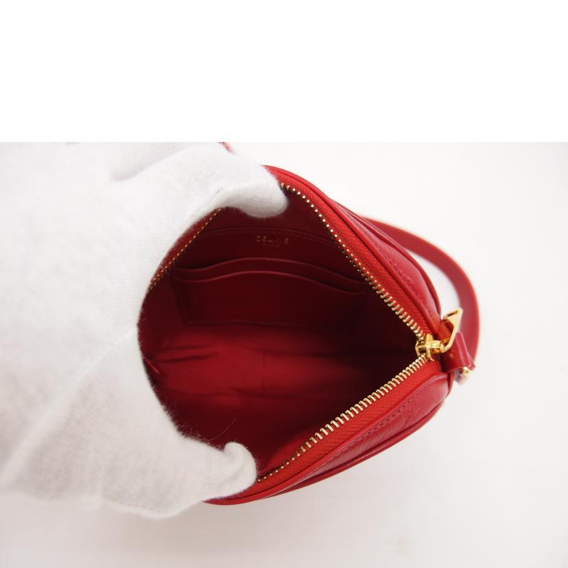 CELINE セリーヌ/Cチャーム スモールカメラバッグ/レッド/18836 /S・C******/ブランドバック/Aランク/84【中古】 CELINE セリーヌ キルティングレザー ショルダーバッグ 肩掛け