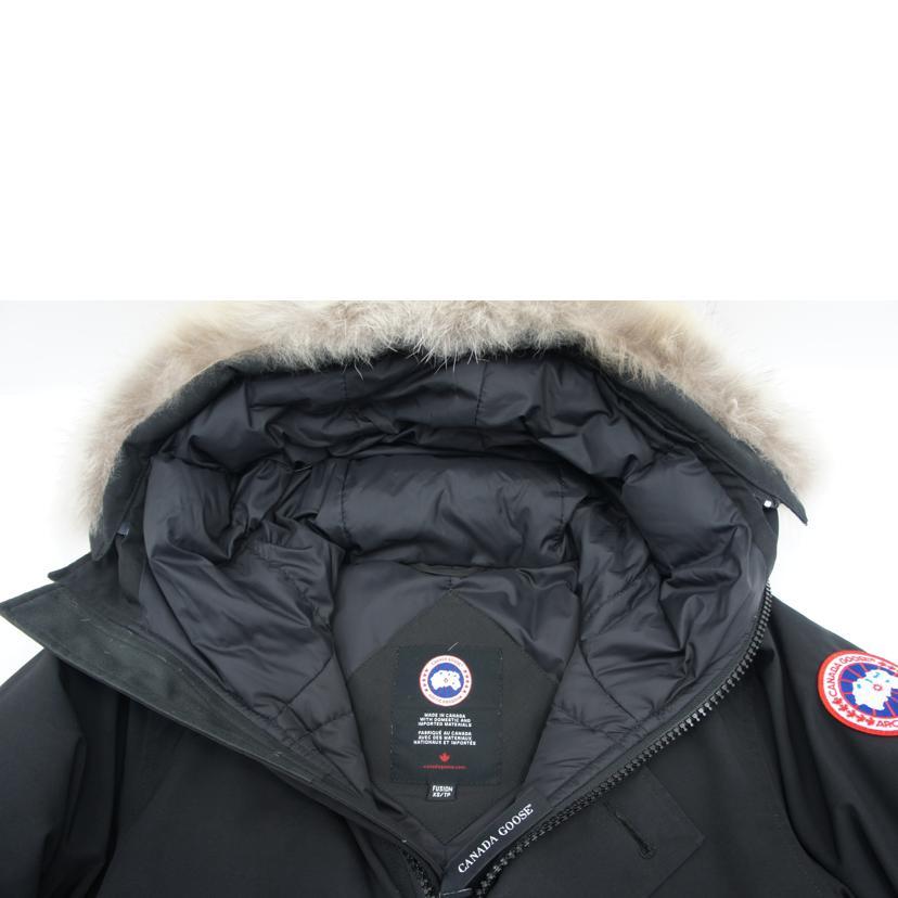 CANADA GOOSE カナダグース/コヨーテファーロゴワッペン付きフーデット