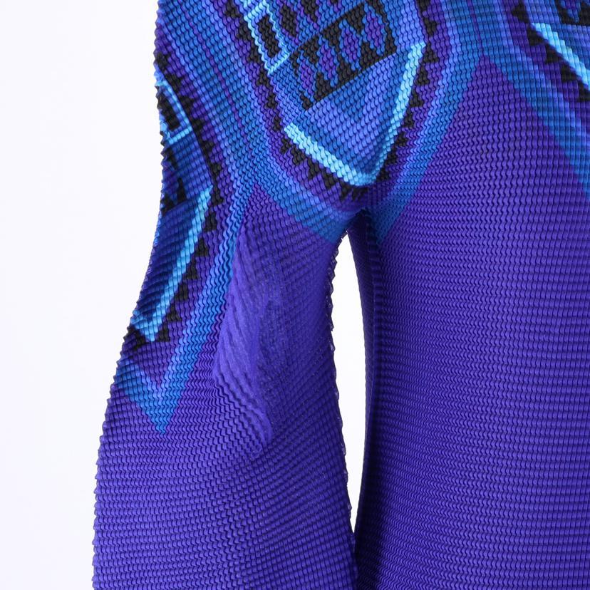 ISSEY MIYAKE /トップス/Bランク/82【中古】 ISSEY MIYAKE（イッセイミヤケ） ISSEY MIYAKE /トップス/Bランク/82
