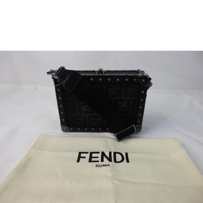 FENDI（フェンディ） フェンディ/ショルダーバッグ/ズッカ柄/7VV165