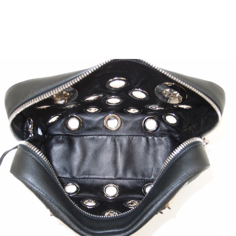 PRADA プラダ/パンチングチェーンショルダー/ブラック/117/Aランク/69【中古】 PRADA（プラダ） プラダ/パンチングチェーンショルダー/ブラック/117/A