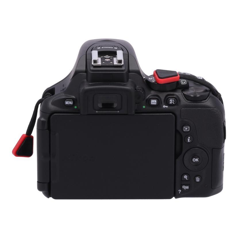 Nikon ニコン/デジタル一眼/D5600 レンズキット/2156833/Bランク/69【中古】 Nikon ニコン/デジタル一眼/D5600 レンズキット/2156833/Bランク