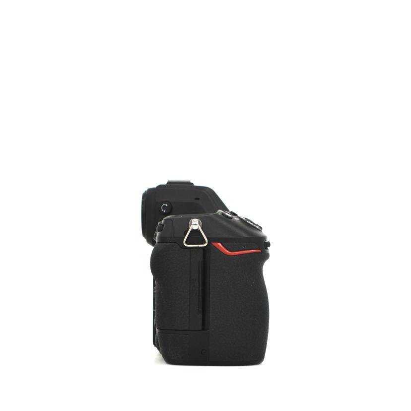 Nikon/ミラーレス一眼/Z8 ボディ/2015993/Bランク/75【中古】 Nikon/ミラーレス一眼/Z8 ボディ/2015993/Bランク/75【中古