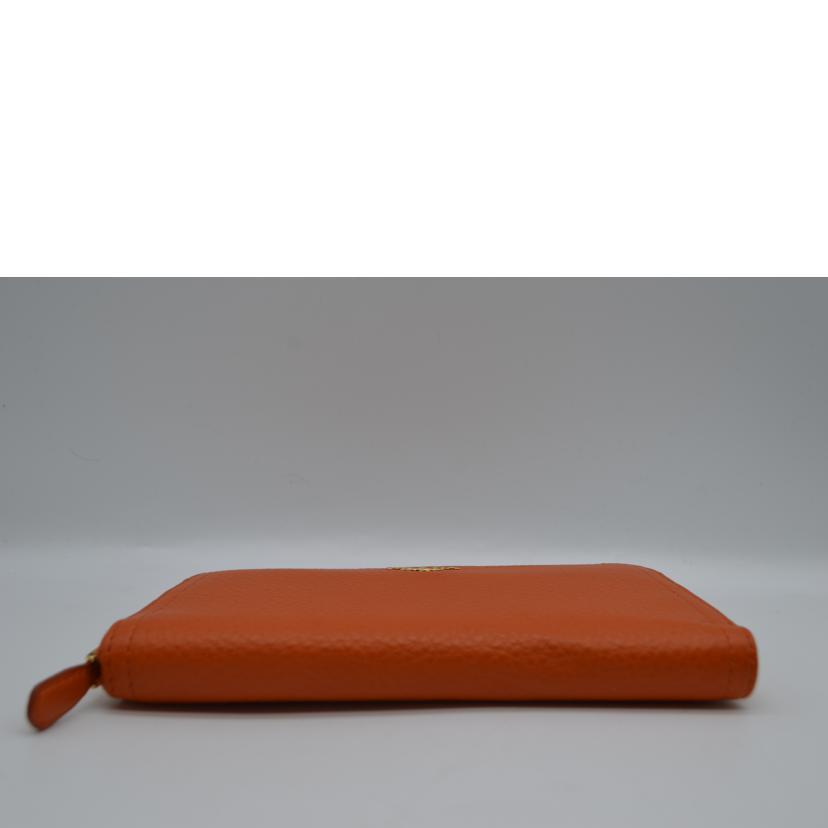 PRADA プラダ/ヴィッテロダイノラウンドファスナー長財布/パヤヤ/1M0506/203/SAランク/89【中古】 楽天市場】PRADA プラダ/ヴィッテロダイノラウンドファスナー長財布