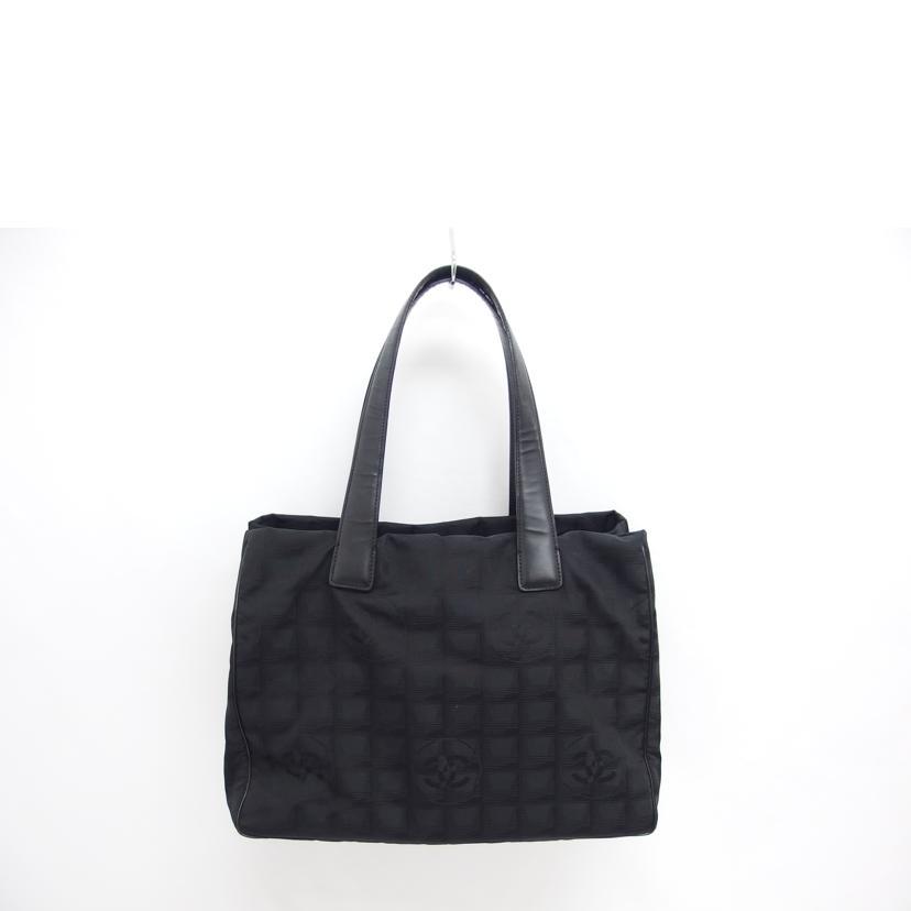CHANEL（シャネル） トートバッグ/ニュートラベルライントートMM