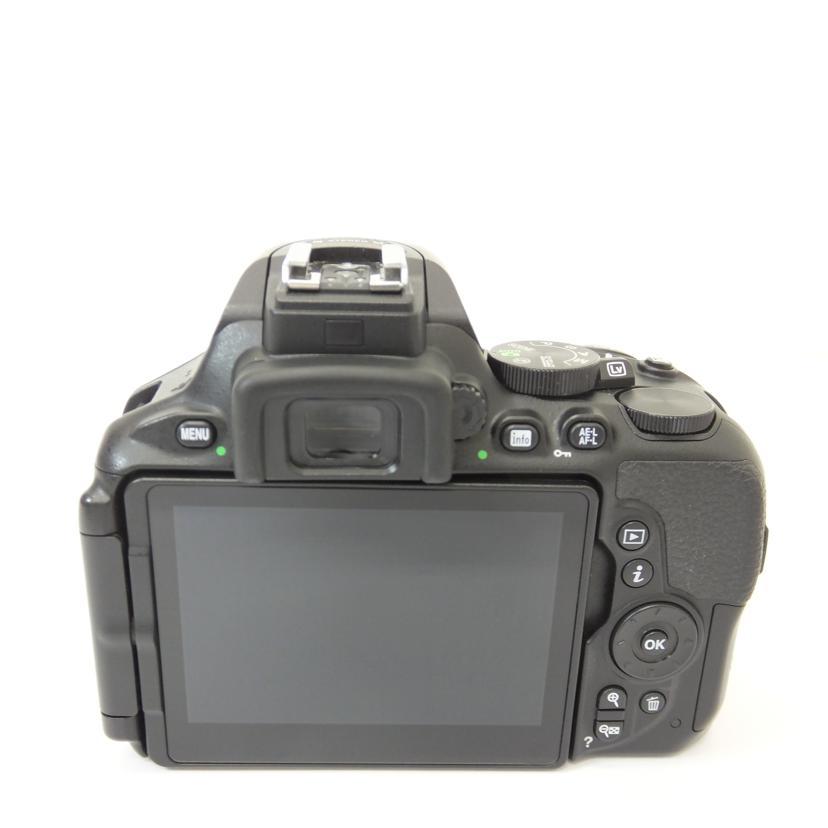 NIKON ニコン/D5600 ダブルズームキット/2006508/ABランク/88【中古】 NIKON ニコン/D5600 ダブルズームキット/2006508/ABランク/88