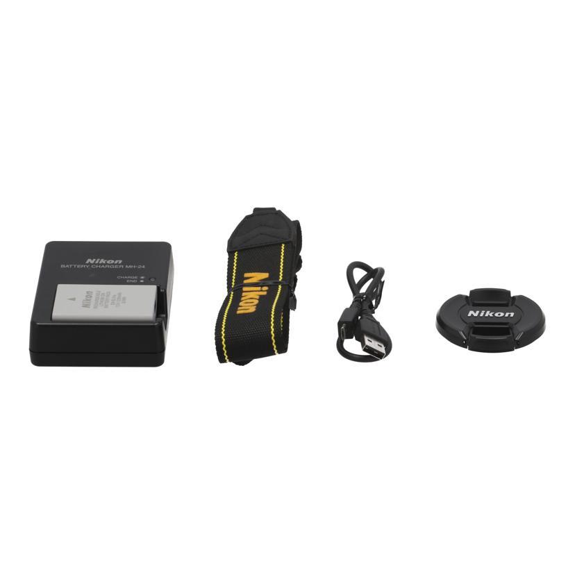 Nikon ニコン/デジタル一眼/D5600 ダブルズームキット/2075814/Bランク/01【中古】 Nikon ニコン/デジタル一眼/D5600 ダブルズームキット/2075814/Bランク
