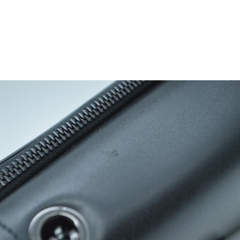 Ferragamo フェラガモ/ヴェラリボンカーフチェーンショルダー/ノワール/AU-21/G877/Aランク/89【中古】 FERRAGAMO（フェラガモ） フェラガモ/ヴェラリボンカーフチェーン