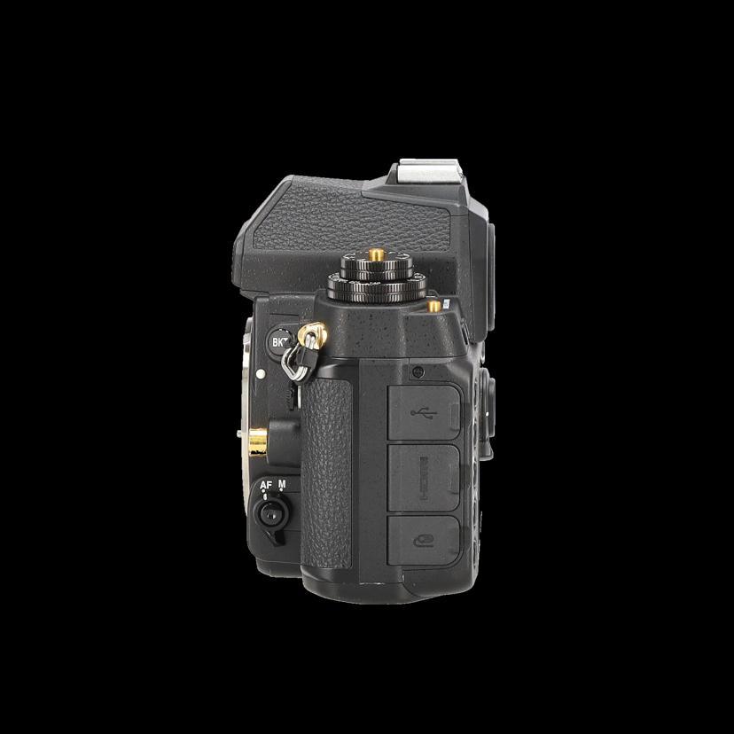 【Rare＆Vintage ARCHIVE】Nikon ニコン/デジタル一眼レンズキット/Df Special Gold Edition/2020215/Aランク/57【中古】 Nikon ニコン/デジタル一眼レンズキット/Df Special Gold Edition