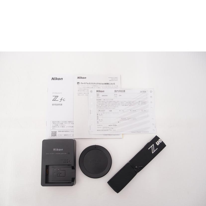 Nikon ニコン/プレミアムエクステリア アンバーブラウン/ミラーレス一眼/Zfc ボディ/2002352/Aランク/69【中古】の画像