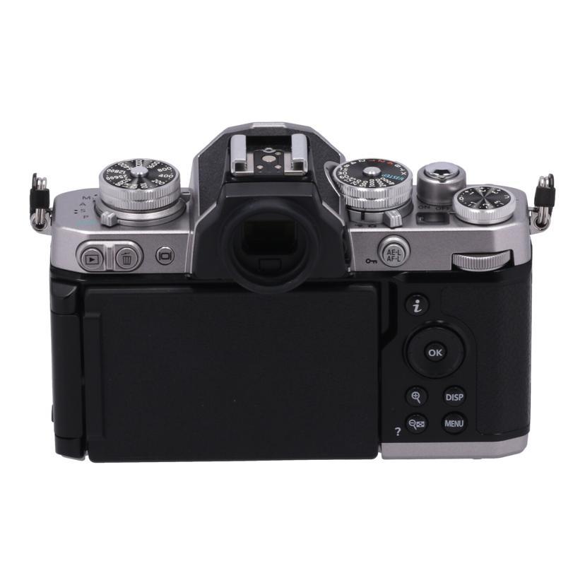 Nikon ニコン/ミラーレス一眼/Z fc 16-50VR レンズキット/2073317/B