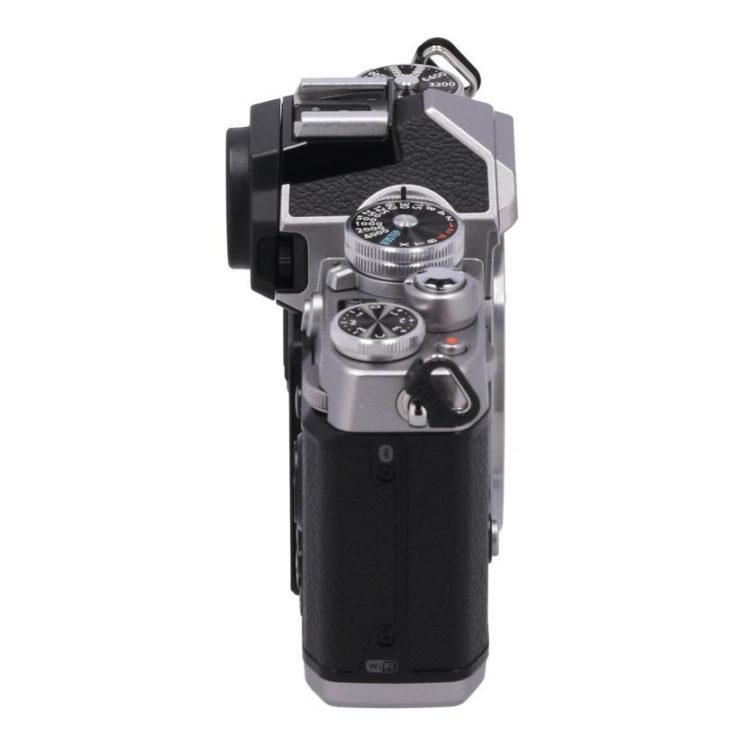 Nikon ニコン/ミラーレス一眼/Z fc 16-50VR レンズキット/2073317/Bランク/69【中古】 Nikon ニコン/ミラーレス一眼/Z fc 16-50VR レンズキット/2073317/B