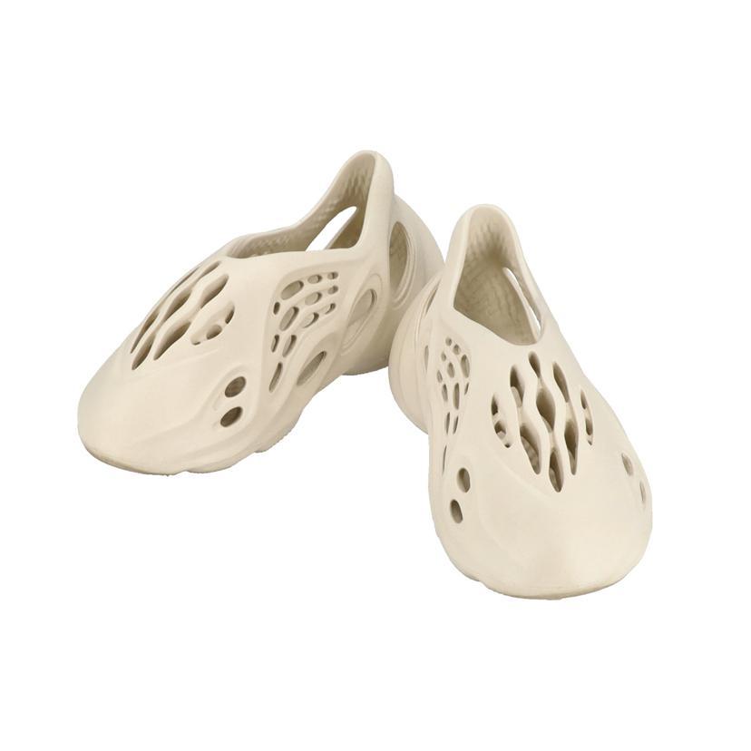  アディダス/YEEZY FOAM RUNNER SAND/FY4567/ABランク/05【中古】 adidas（アディダス） アディダス/YEEZY FOAM RUNNER SAND/FY4567/AB