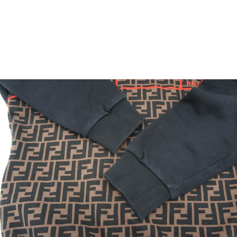 FENDI フェンディ/ズッカ柄/プルオーバーパーカー/FY0991 A87E/Bランク/18【中古】 FENDI（フェンディ） フェンディ/ズッカ柄/プルオーバーパーカー