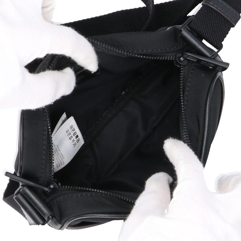 MONCLER モンクレール/クロスボディ ショルダーバッグ/ブラック/M6256/ABランク/18【中古】 MONCLER（モンクレール） モンクレール/クロスボディ ショルダーバッグ