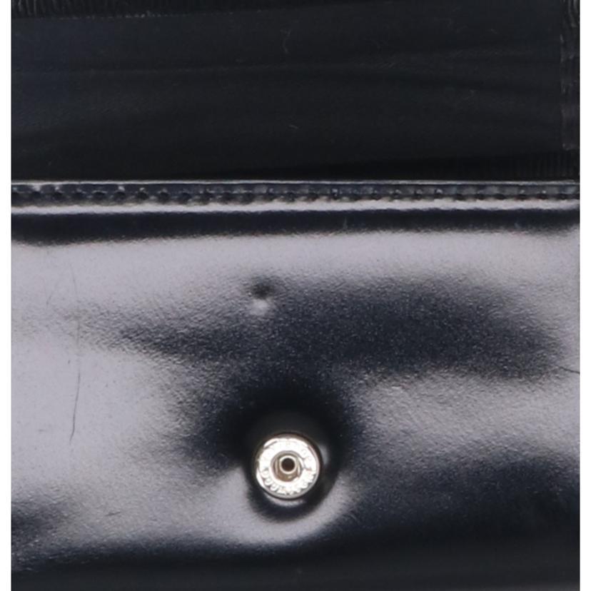 Vivienne Westwood ヴィヴィアンウェストウッド/三つ折りコンパクトウォレット/Bランク/19【中古】 Vivienne Westwood（ヴィヴィアンウエストウッド） ヴィヴィアン