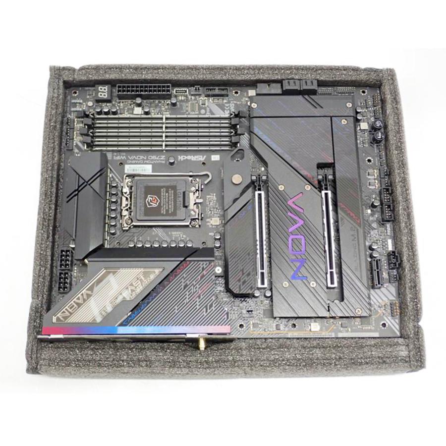 ASRock（アスロック） ASRock/マザーボード/Z790 NOVA WiFi/Bランク/62