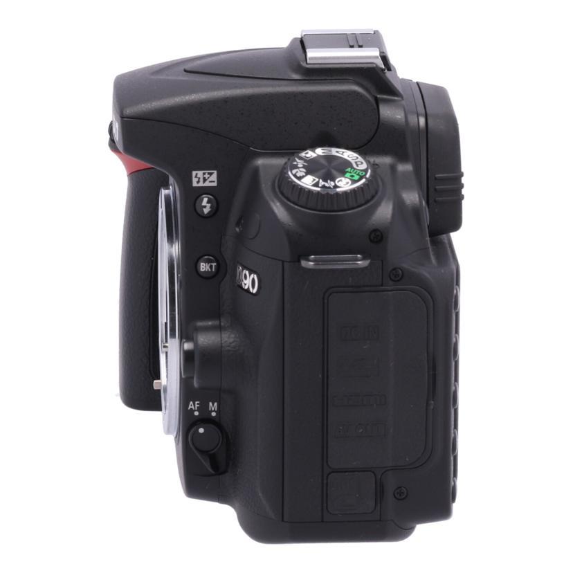 Nikon ニコン/デジタル一眼/D90 ボディ/2104260/Bランク/62【中古】 Nikon ニコン/デジタル一眼/D90 ボディ/2104260/Bランク/62