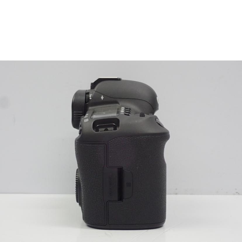 Canon/デジタル一眼 カメラボディ/EOS5D MarkIV/201056001105/Bランク/62【中古】 キヤノン（Canon） Canon/デジタル一眼 カメラボディ/EOS5D MarkIV