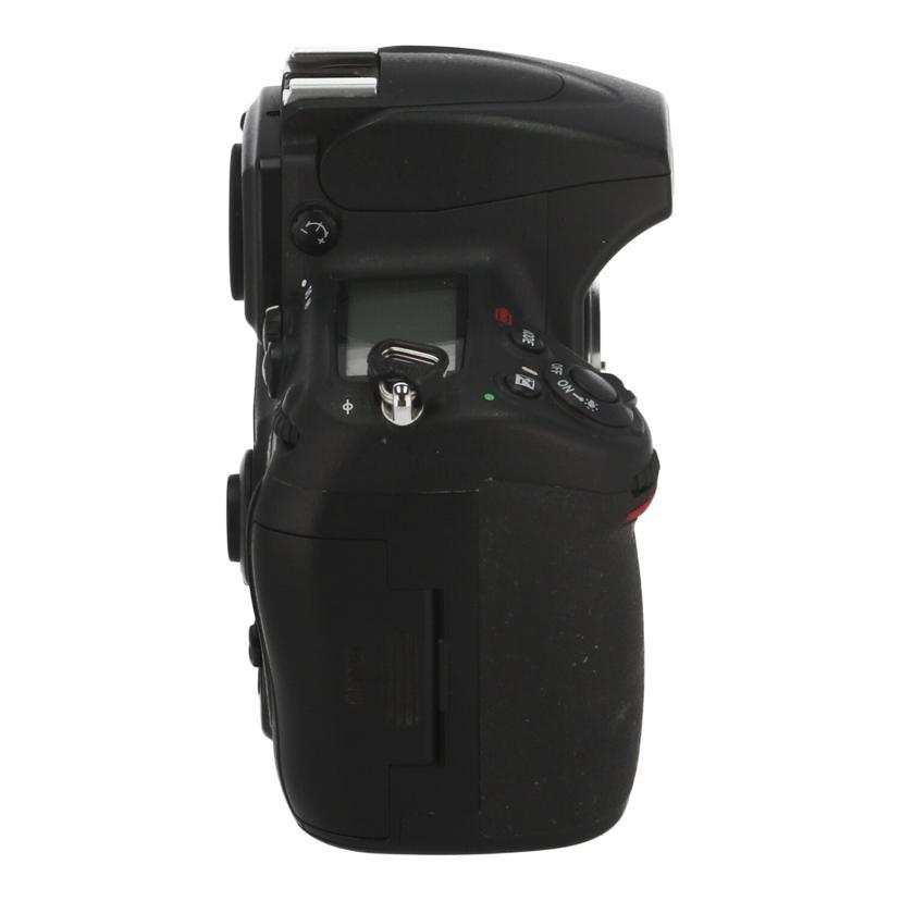 Nikon ニコン/デジタル一眼/D700 ボディ/2056265/Cランク/62【中古】 Nikon ニコン/デジタル一眼/D700 ボディ/2056265/Cランク/62