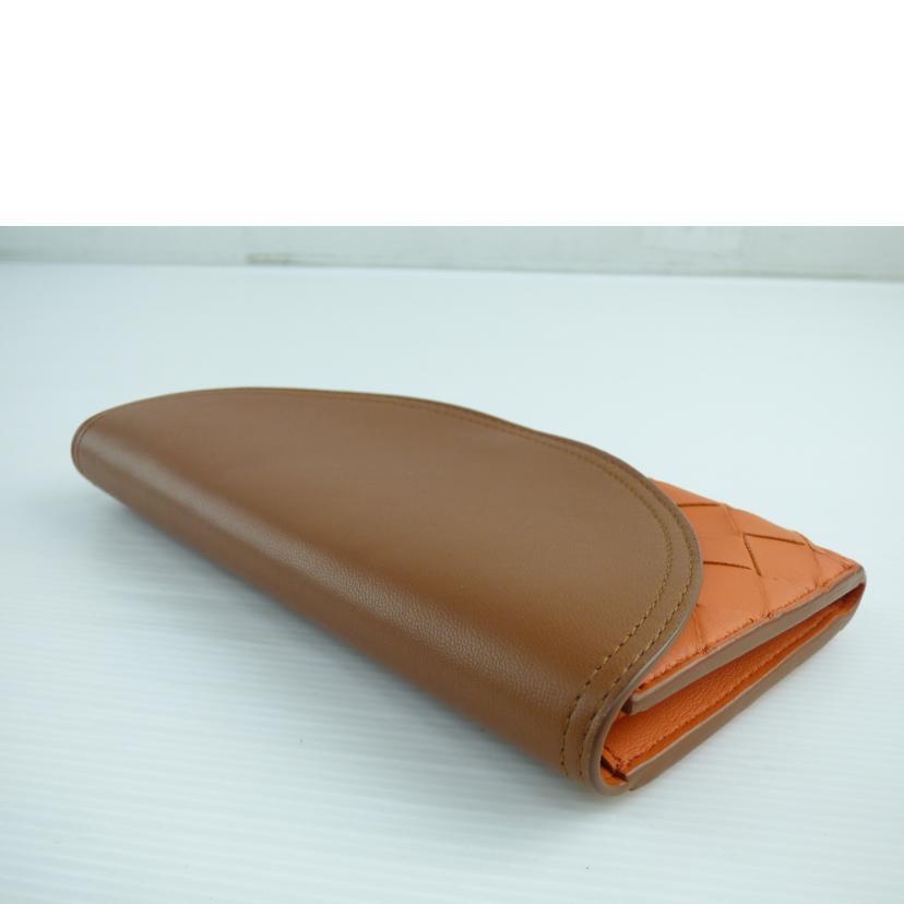 BOTTEGA VENETA ボッテガヴェネタ/イントレチャート2つ折り長財布/P00*******/Bランク/64【中古】 BOTTEGA VENETA（ボッテガ・ヴェネタ） ボッテガヴェネタ/イントレ