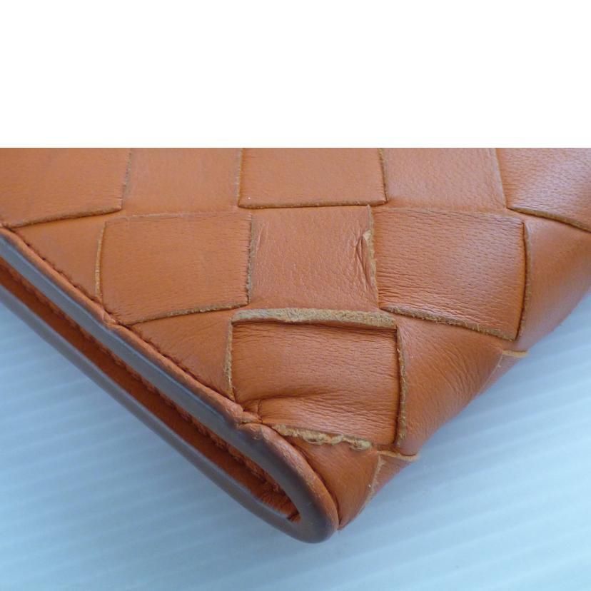 BOTTEGA VENETA ボッテガヴェネタ/イントレチャート2つ折り長財布/P00*******/Bランク/64【中古】 BOTTEGA VENETA（ボッテガ・ヴェネタ） ボッテガヴェネタ/イントレ