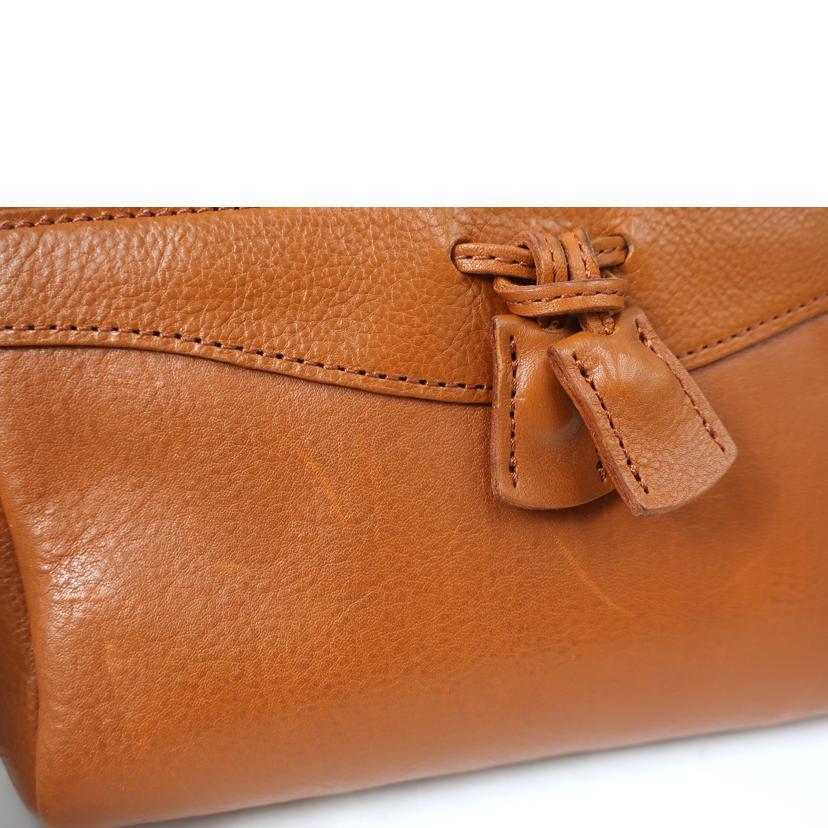 Dakota ダコタ/レザーショルダーバッグ/Aランク/65【中古】 Dakota（ダコタ） ダコタ/レザーショルダーバッグ ライトブラウン/A